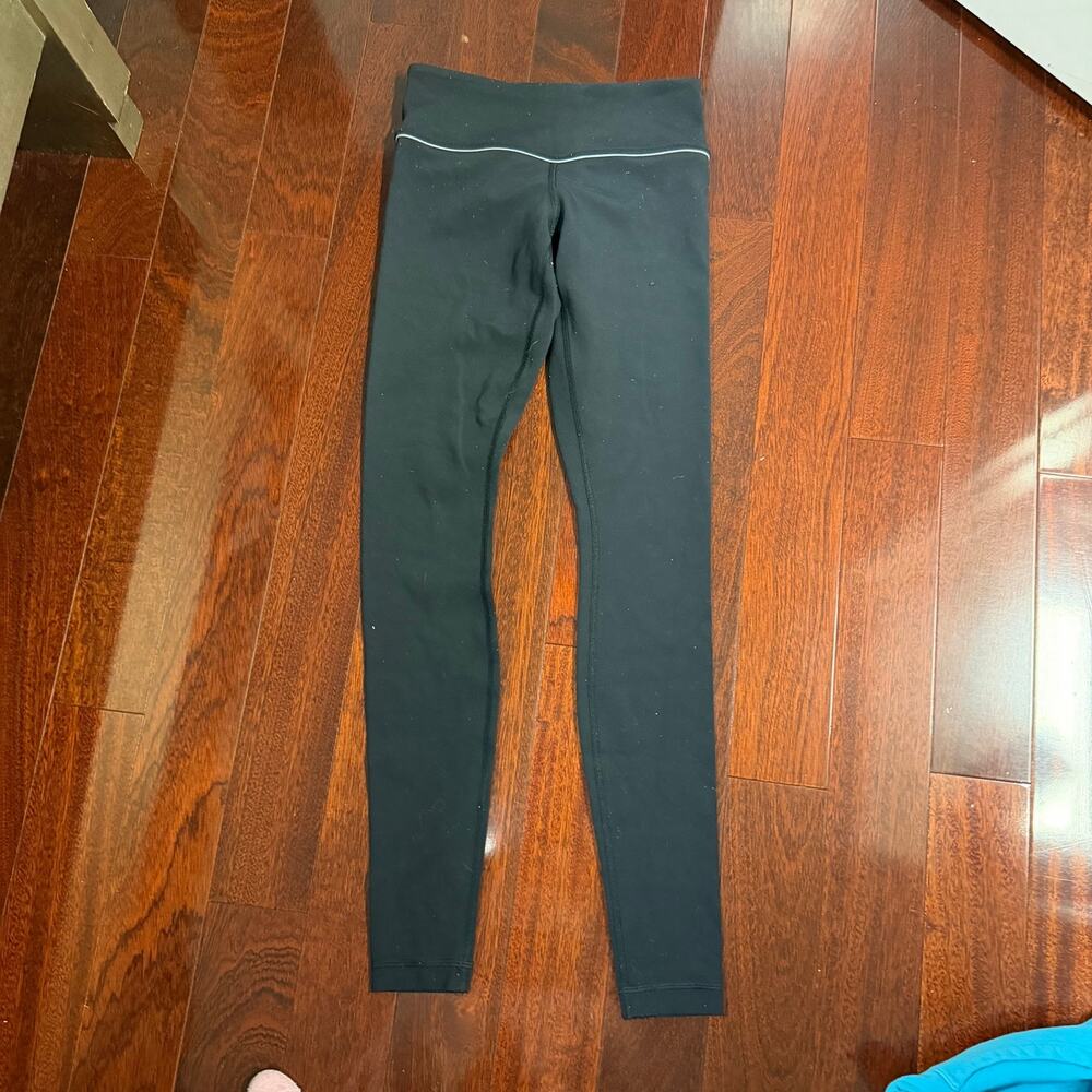 Lululemon leggings sz4 gently‎ worn yoga activewear